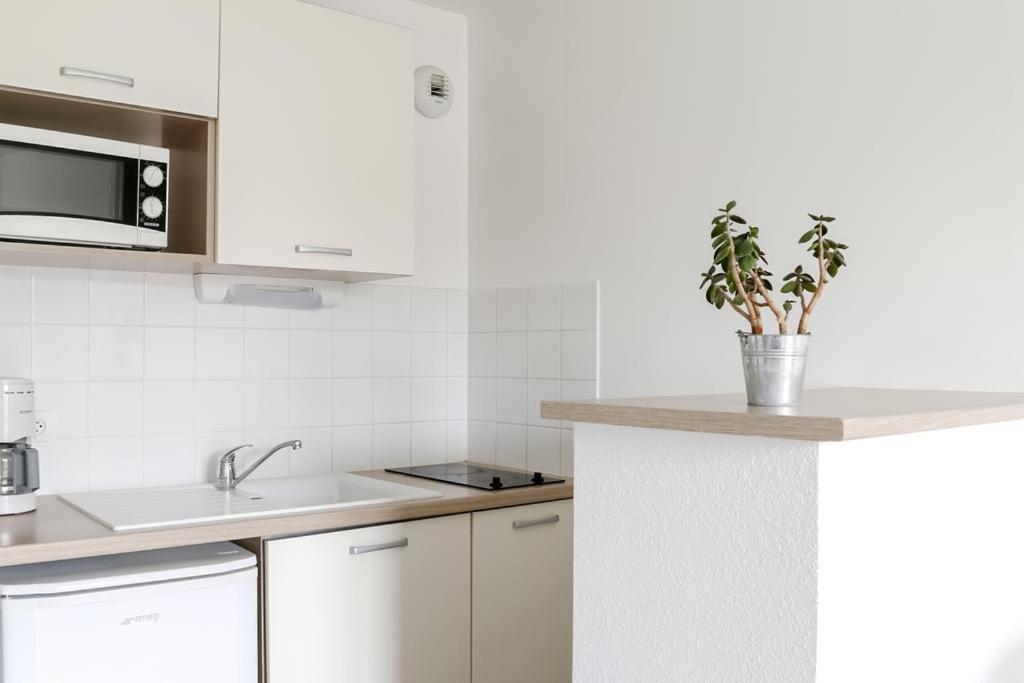 Le Fleur"H"On 11 D'Honfleur, T2 En Residence Avec Piscine, Wifi Et Parking Gratuits Équemauville Zewnętrze zdjęcie